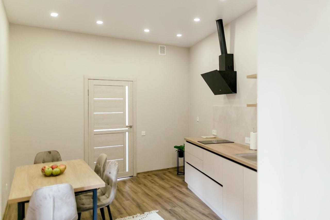 Lara Apartament 3 Apartment Lviv Ngoại thất bức ảnh