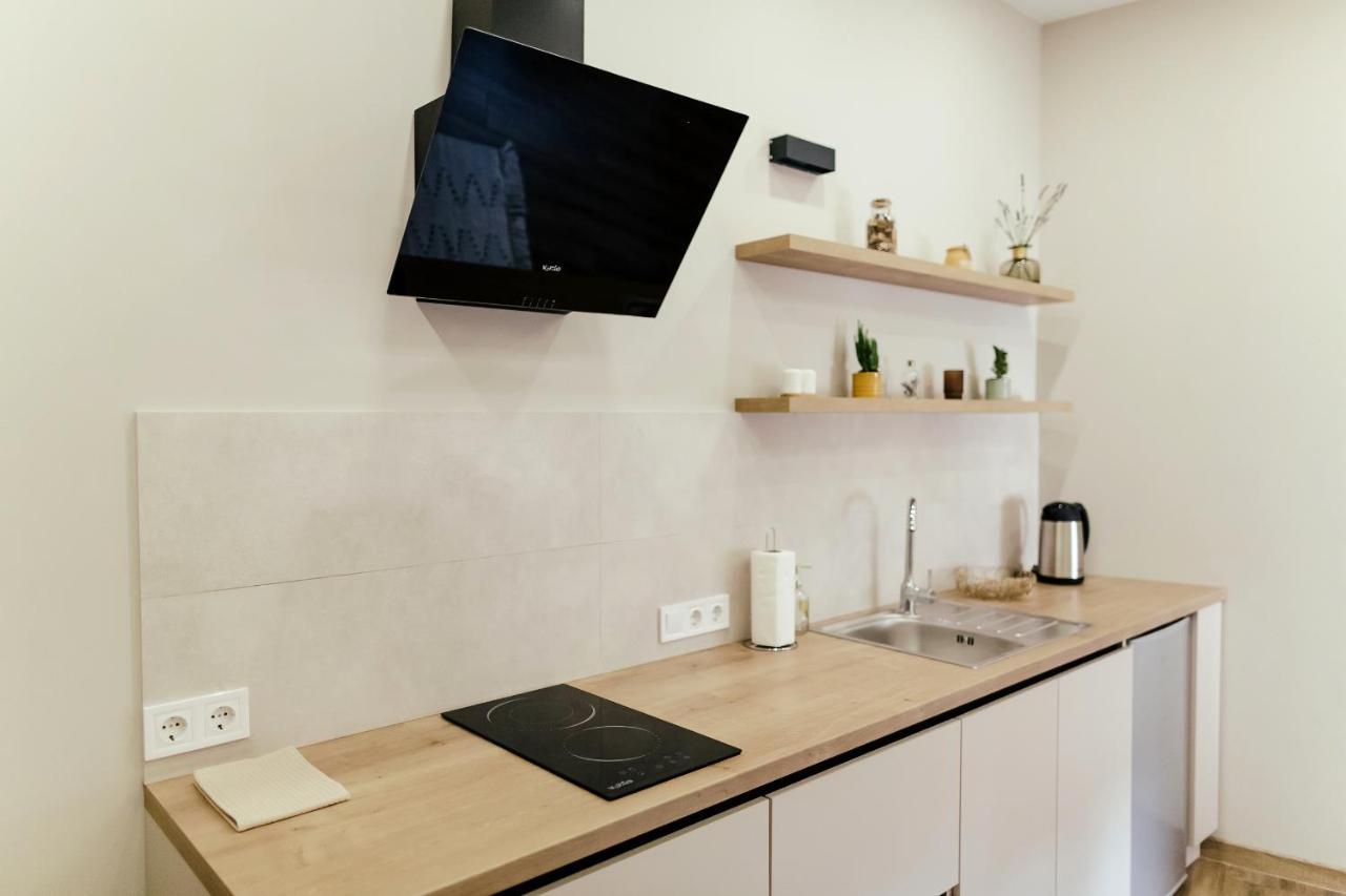 Lara Apartament 3 Apartment Lviv Ngoại thất bức ảnh